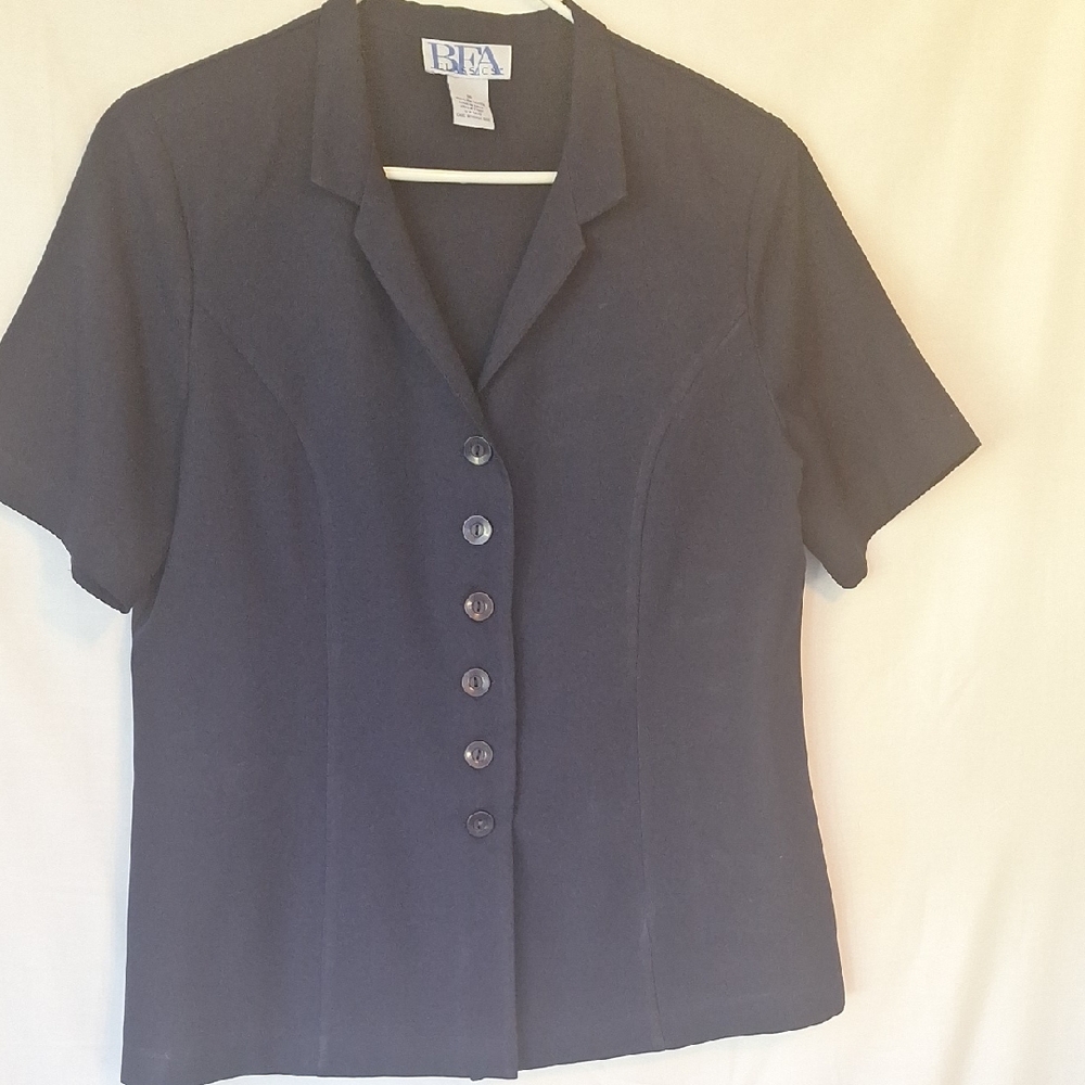 BFA CLASSICS Elegant Navy Button-Down Shirt for Women. Size 16.